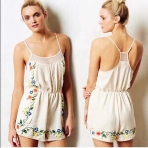 Anthropologie Eloise Romper Floral Embroidery Boho Cottagecore Cream Size M/L